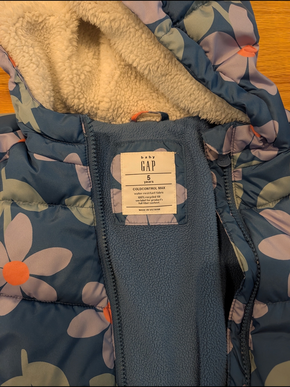 Puffer Jacket (Kids) - Picture 2 of 3